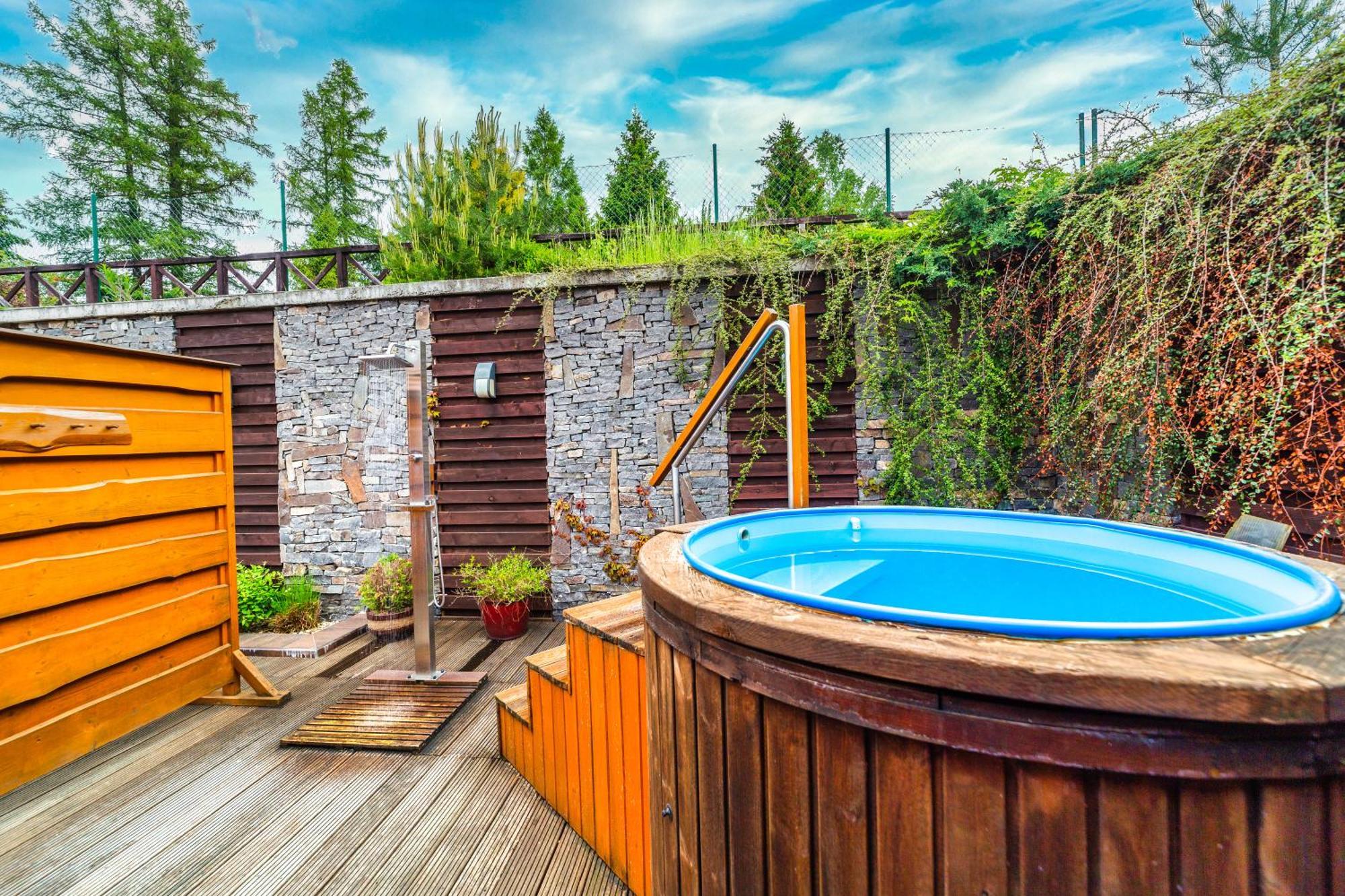 Hotel Kontakt Wellness 4*