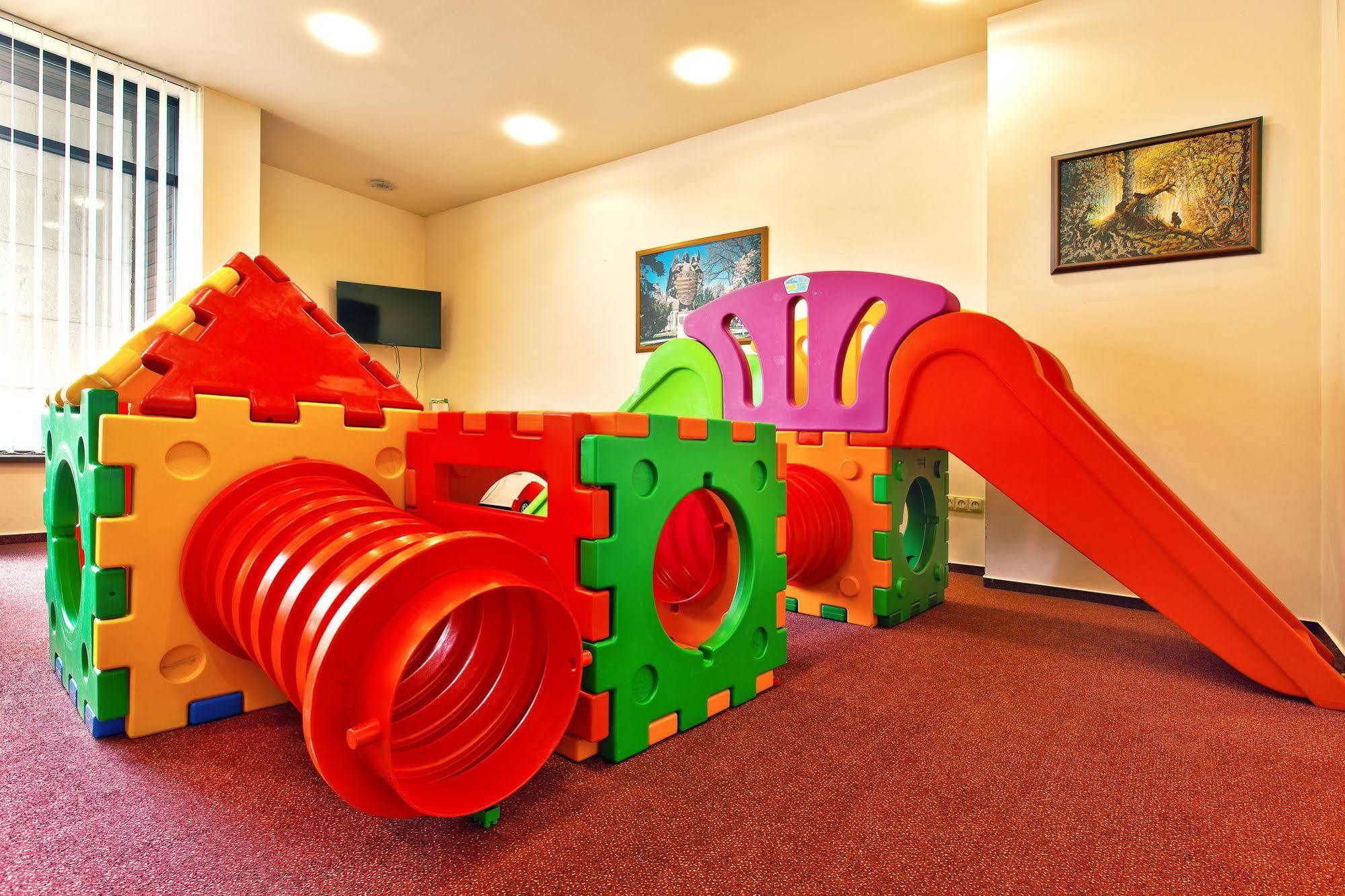 Hotel Kontakt Wellness 4*