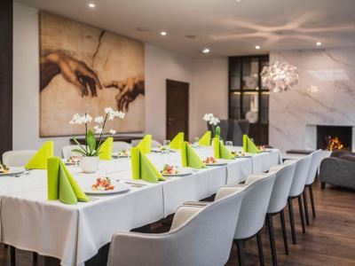 Hotel Kontakt Wellness 4*